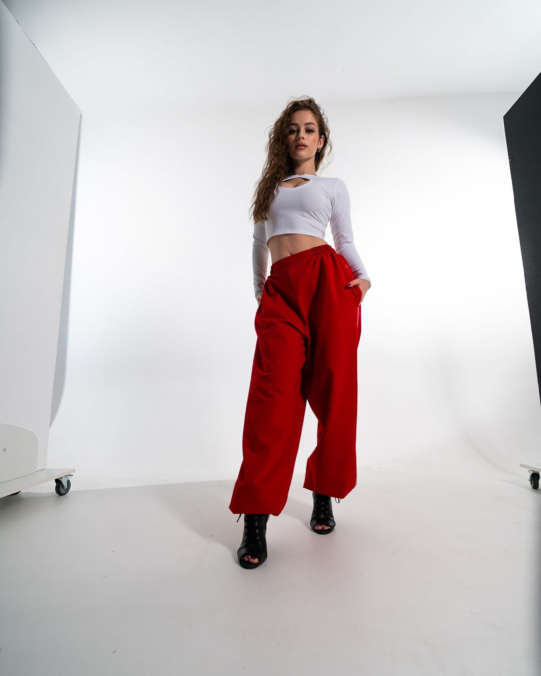 White Keyhole Long Sleeve Crop Top