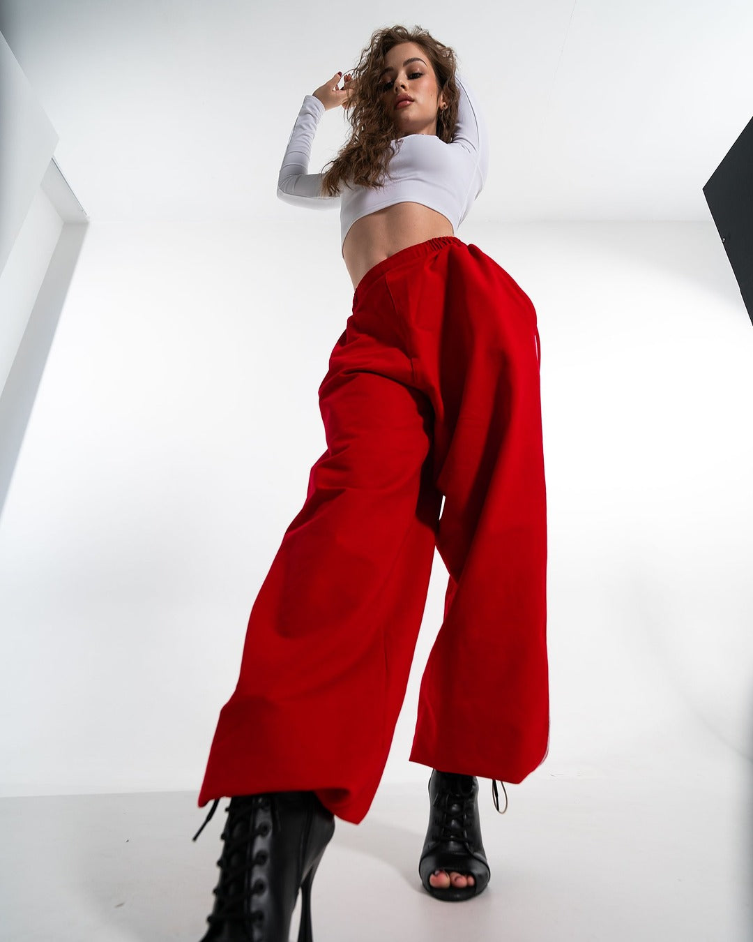 White Keyhole Long Sleeve Crop Top