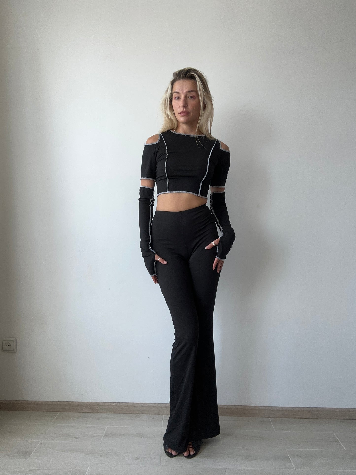 Black Ribbed Dance Gloves