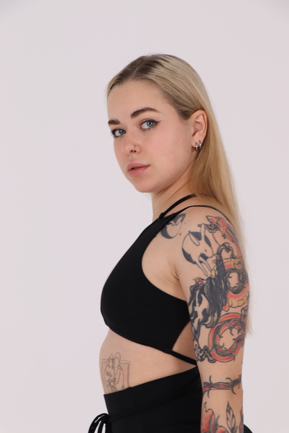 Two-Tone Decollete Performance Top