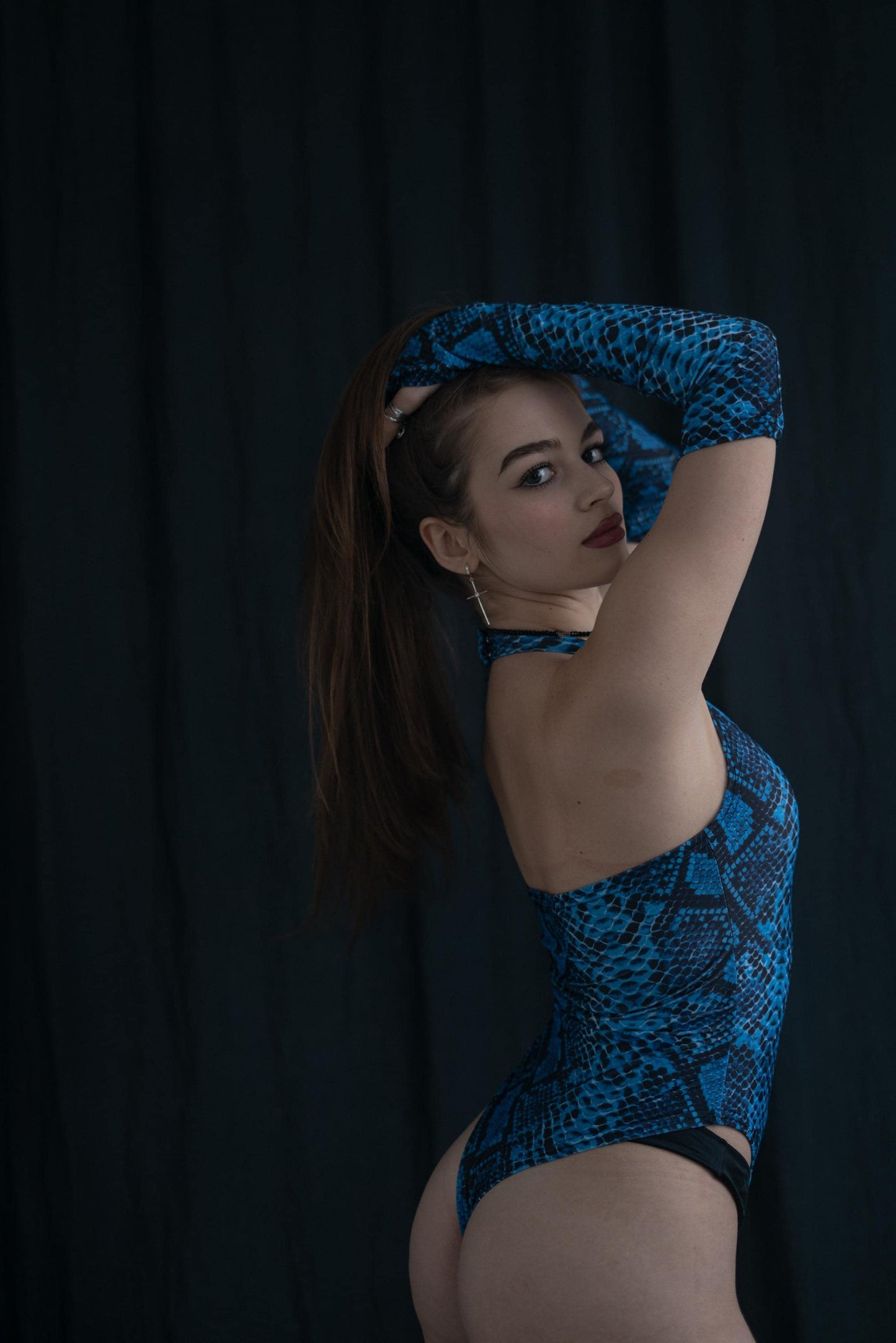 Blue Snake Print Fingerless Sleeves